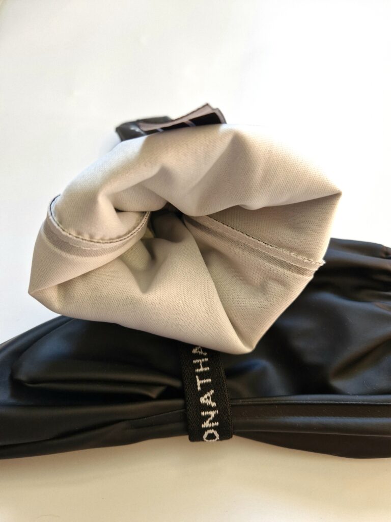 Jonathan ilma voodrita vihmakindad 'Must'